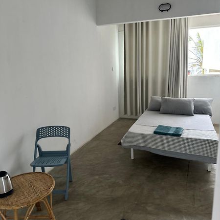 Dip N Doze Hostel Ahangama Luaran gambar